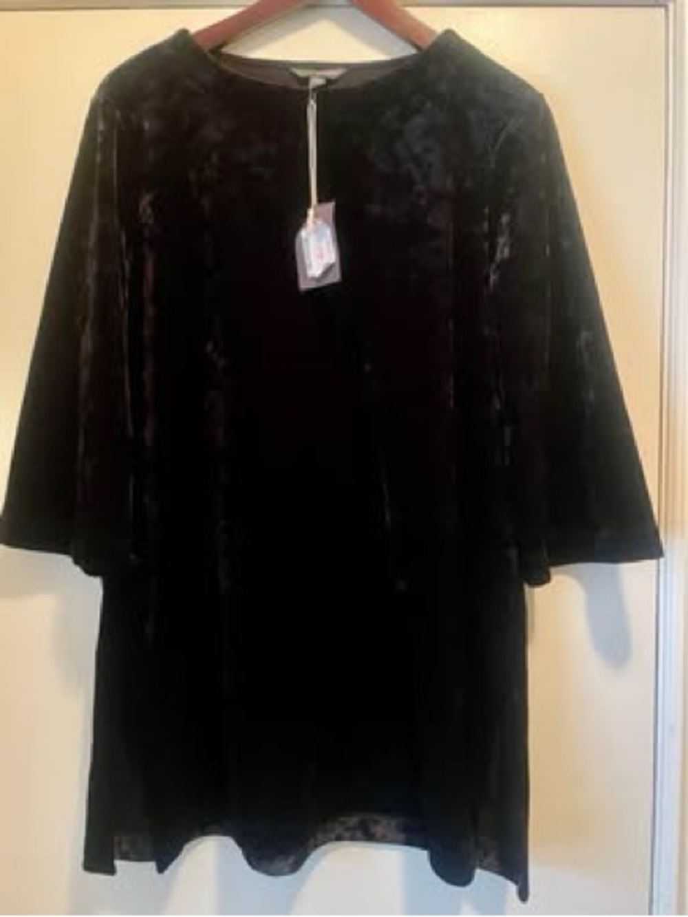 NWT Black Velvet Tunic Top - by Quincy, Size Small